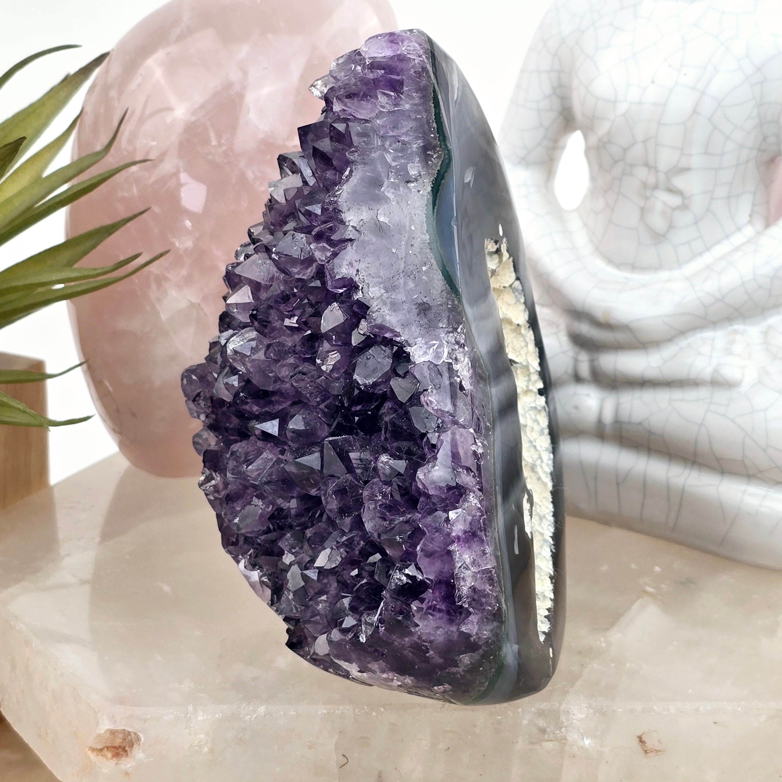 Amethyst and Agate Teardrop Crystal Cut Base